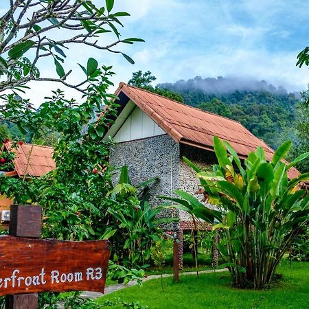 เขาสก ริเวอร์ฟรอนต์ รีสอร์ต Hotel Khao Sok National Park ภายนอก รูปภาพ