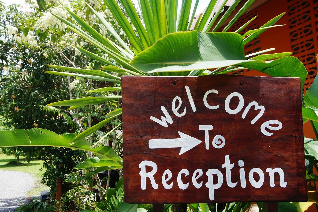 เขาสก ริเวอร์ฟรอนต์ รีสอร์ต Hotel Khao Sok National Park ภายนอก รูปภาพ